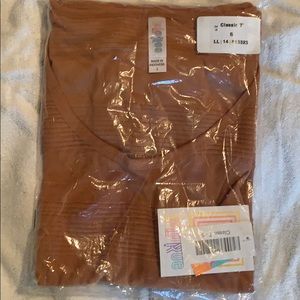 NWT LuLaRoe Classic T Sm